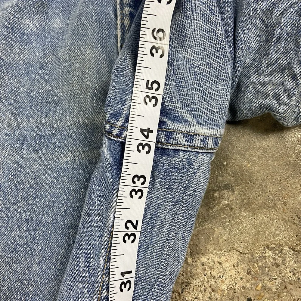 Vintage 90s Levi's 550 Jeans Size 34x34 Blue Denim Light Wash Relaxed Fit Casual